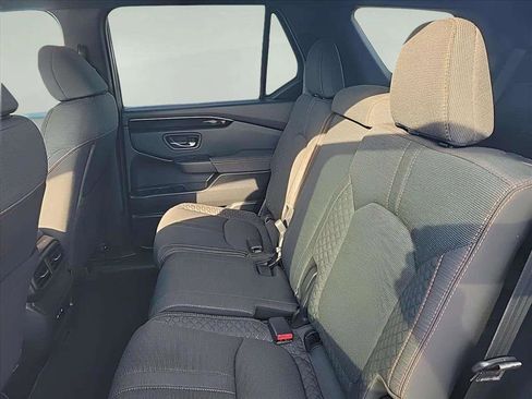 Used 2024 Honda Pilot Sport image 18