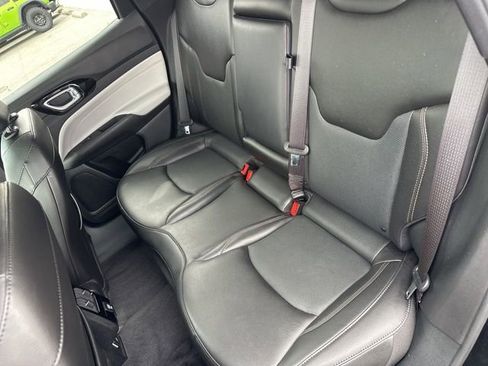 Used 2023 Jeep Compass Limited image 23