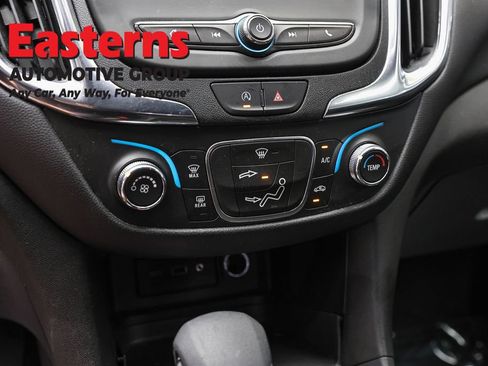 Used 2024 Chevrolet Equinox LT FWD image 19