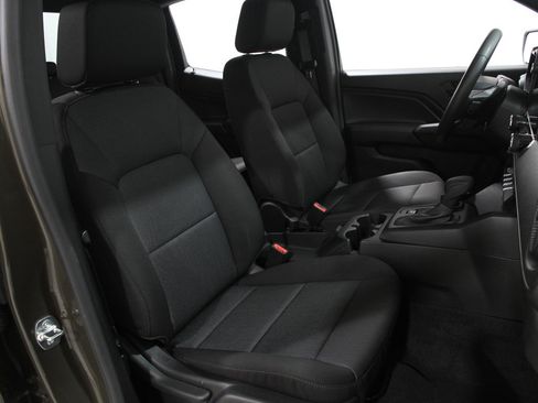 Certified 2024 Chevrolet Colorado W/T image 16