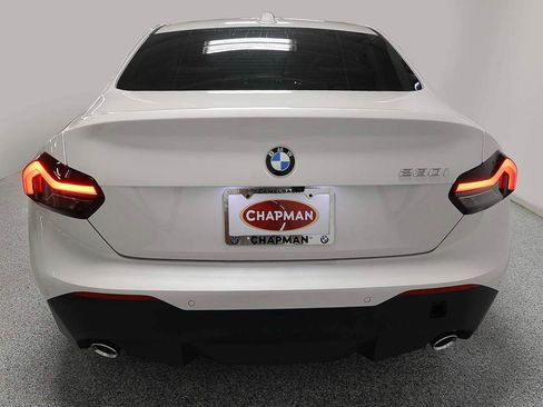 Used 2026 BMW 230i Coupe w/ Convenience Package RWD image 4