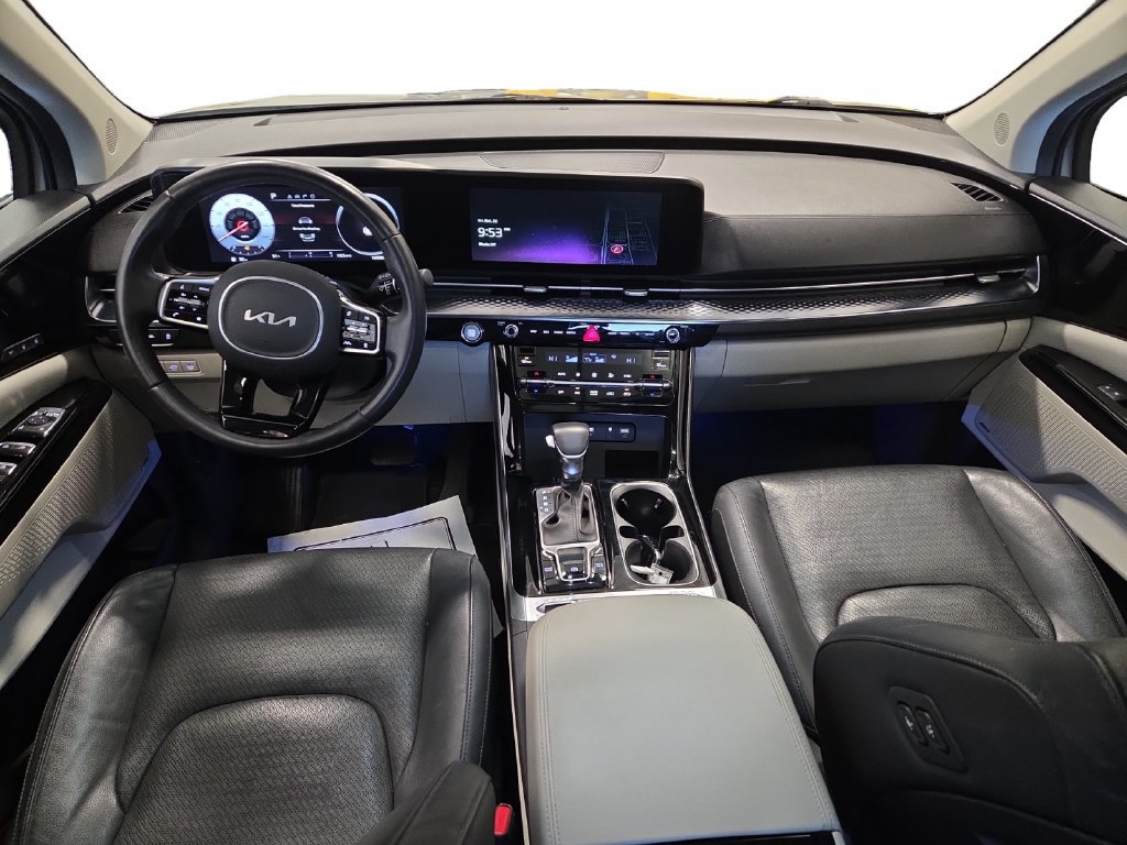 Used 2023 Kia Carnival SX Prestige FWD image 10