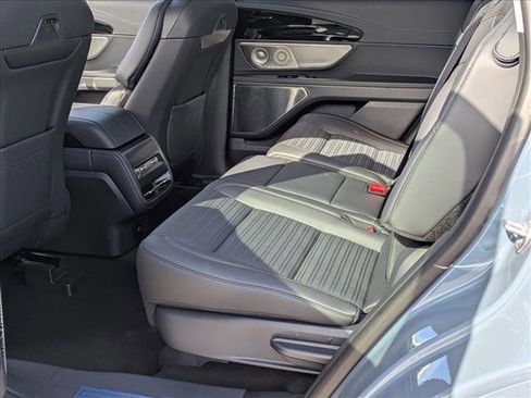 New 2026 Lincoln Nautilus Reserve image 14