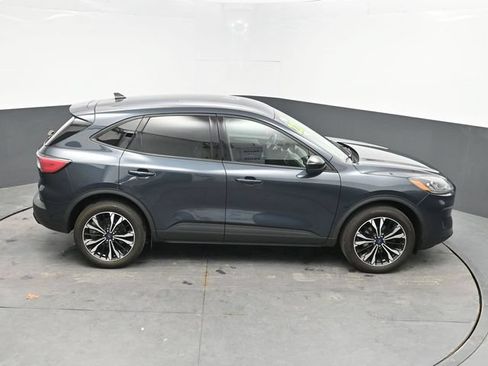 Used 2022 Ford Escape SE w/ SE Sport Appearance Package AWD/4WD image 37