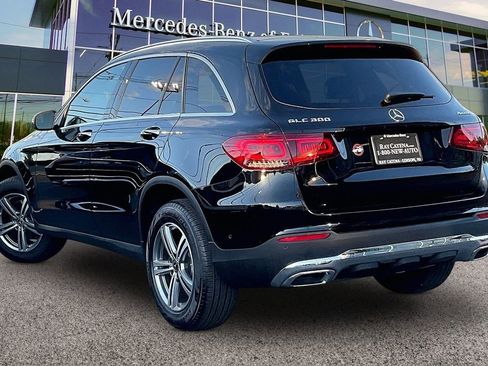 Certified 2022 Mercedes-Benz GLC 300 4MATIC image 2