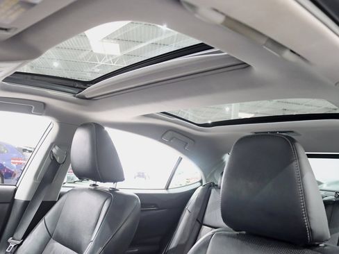 Used 2016 Lexus ES 350 image 29