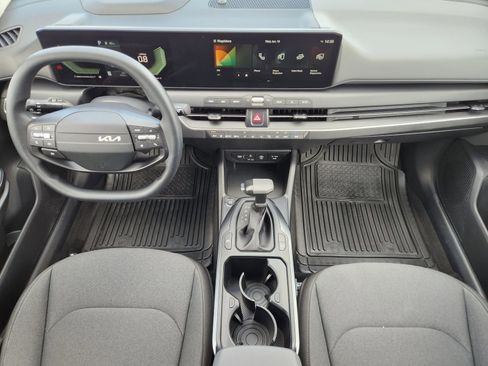 Used 2025 Kia K4 LXS image 30