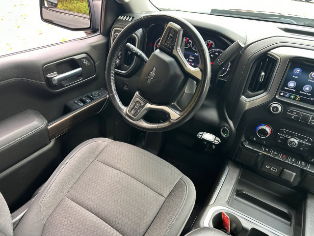 Used 2021 Chevrolet Silverado 1500 RST w/ Z71 Off-Road Package AWD/4WD image 23