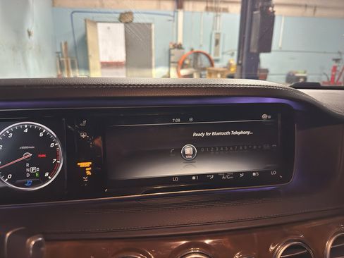 Used 2015 Mercedes-Benz S 550 Sedan image 6