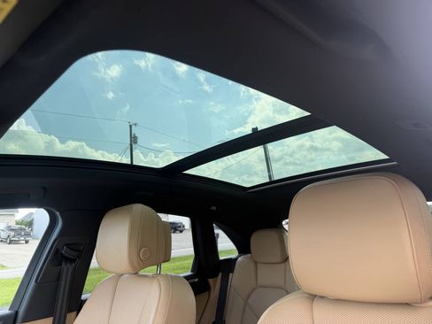 Used 2017 Porsche Macan S AWD/4WD image 40