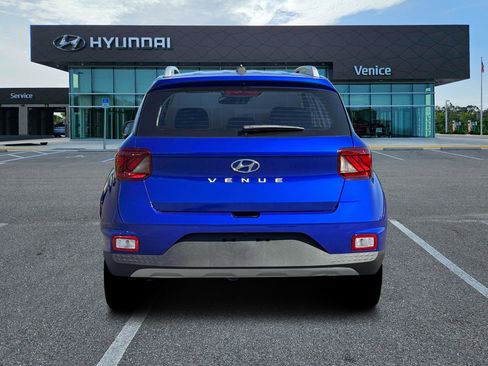 New 2026 Hyundai Venue SEL FWD image 6