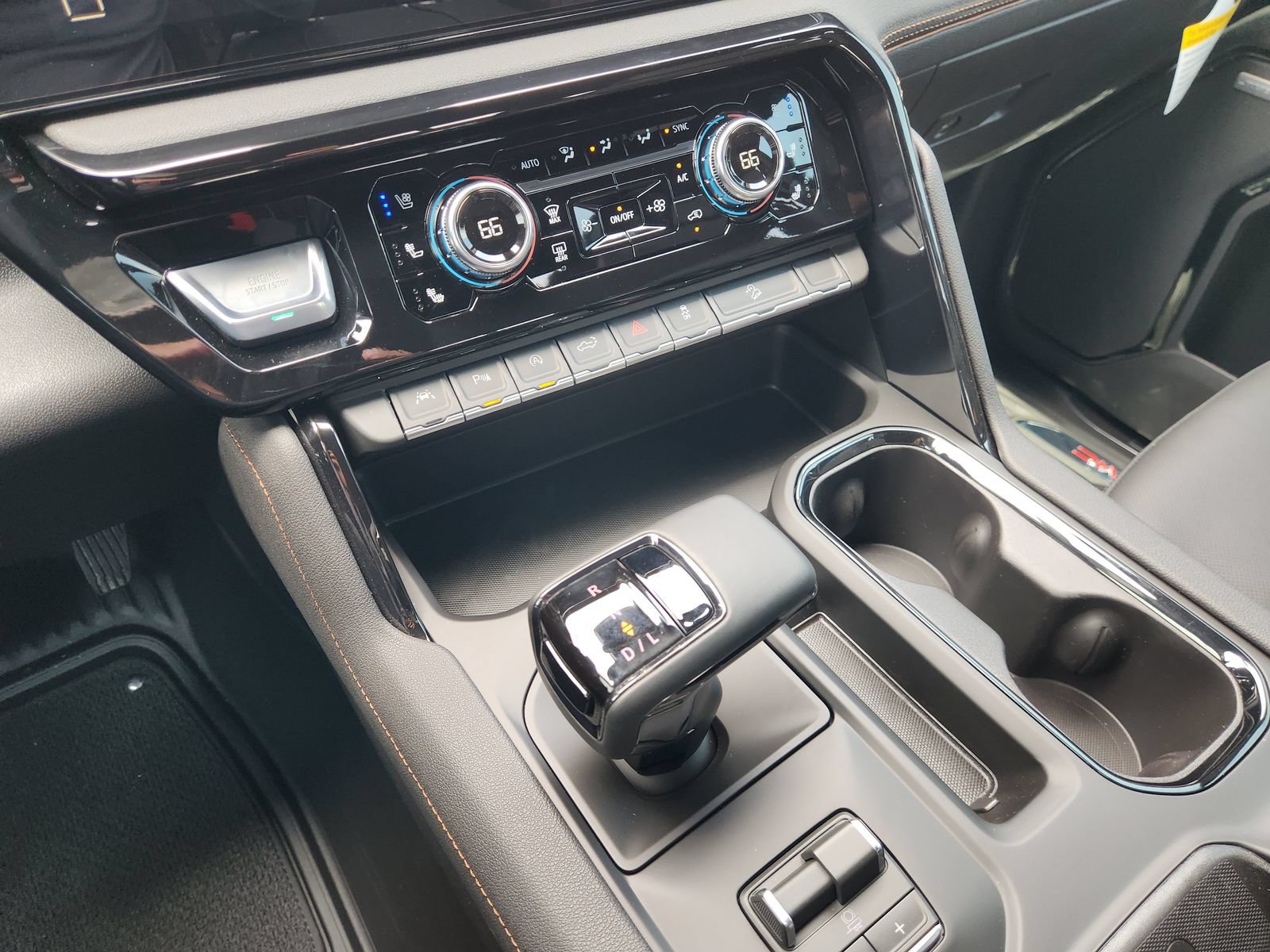 New 2026 GMC Sierra 1500 AT4 w/ AT4 Premium Package AWD/4WD image 24