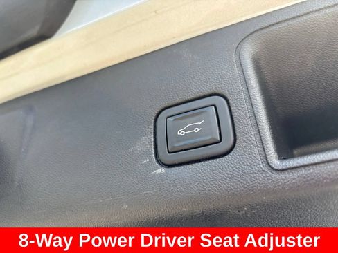 Used 2021 GMC Terrain SLE w/ Driver Convenience Package AWD/4WD image 13