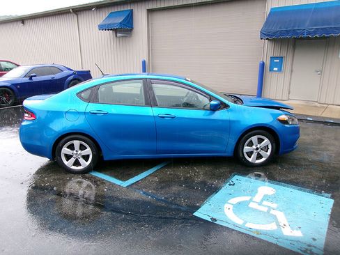 Used 2016 Dodge Dart SXT image 6