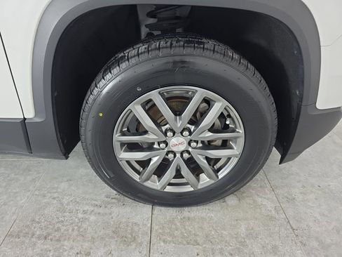 Used 2018 GMC Acadia SLT image 40