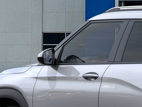 New 2026 Chevrolet TrailBlazer LT w/ Driver Confidence Package FWD image 12