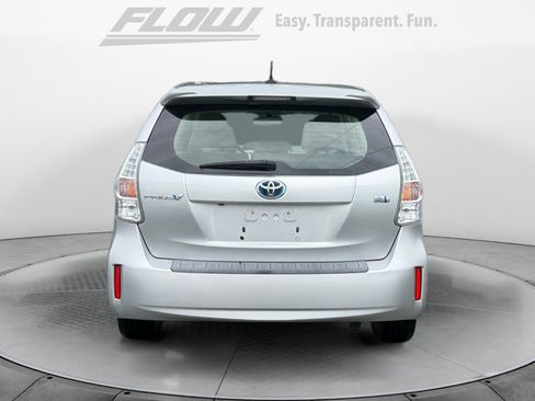 Used 2013 Toyota Prius V Five FWD image 8