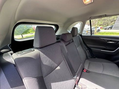 Used 2020 Toyota RAV4 XLE w/ Convenience Package AWD/4WD image 9