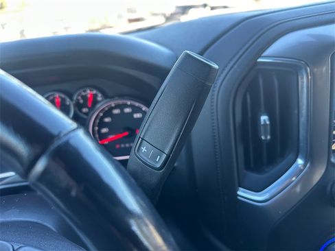 Used 2021 Chevrolet Silverado 1500 RST image 32