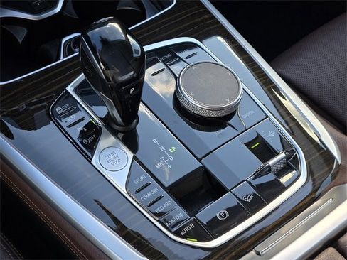 Used 2020 BMW X7 xDrive40i w/ Premium Package image 17