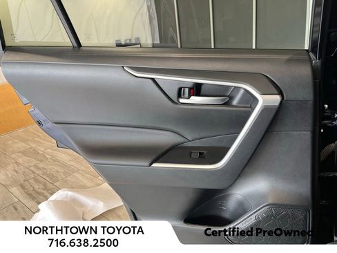 Used 2024 Toyota RAV4 XLE image 18