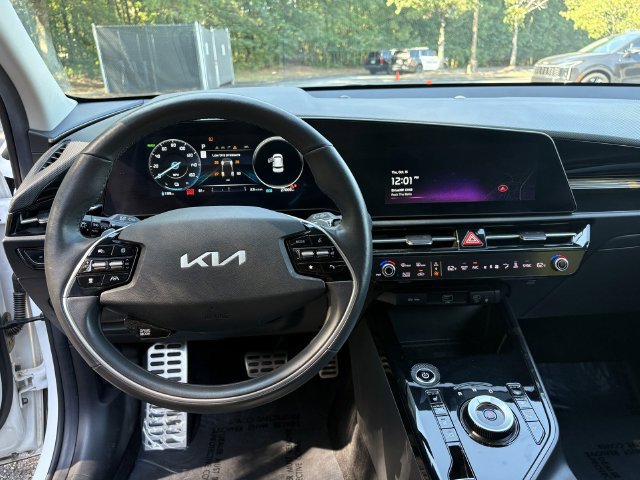 Certified 2023 Kia Niro Wave FWD image 21