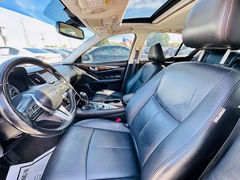 Used 2018 INFINITI Q50 Luxe w/ Essential Package (3.0T Luxe) image 12