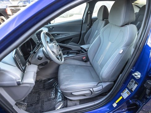 Used 2021 Hyundai Elantra SEL image 15