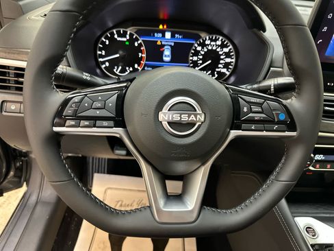 New 2025 Nissan Altima 2.5 SV image 16