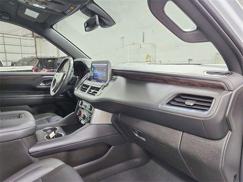 Used 2021 Chevrolet Tahoe LT image 38