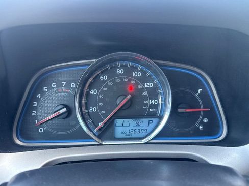 Used 2013 Toyota RAV4 Limited AWD/4WD image 23
