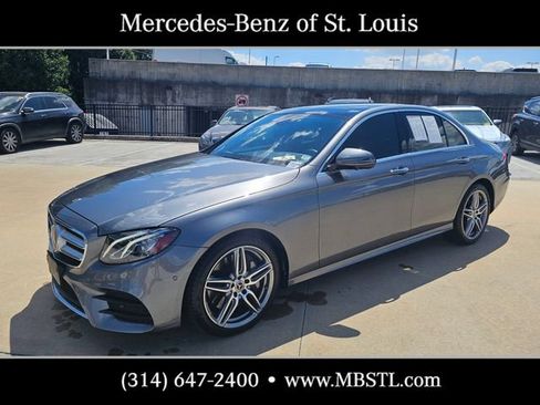 Certified 2019 Mercedes-Benz E 300 4MATIC image 5