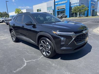 Certified 2025 Chevrolet Trax RS w/ Driver Confidence Package
