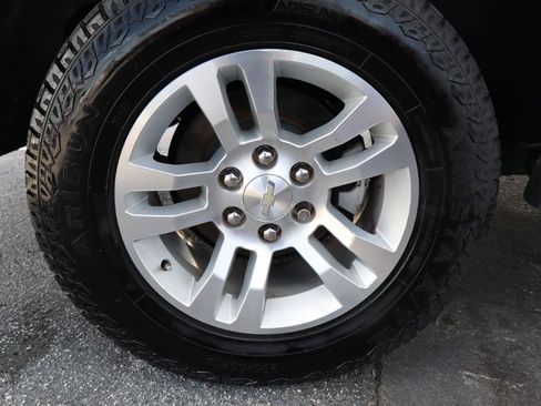 Used 2017 Chevrolet Tahoe LS RWD image 25