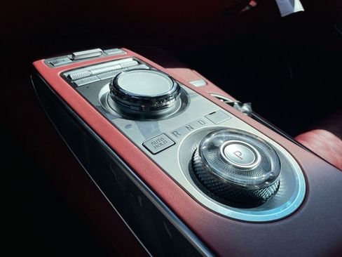 New 2025 Genesis GV70 3.5T Sport w/ Sport Advanced Package image 43