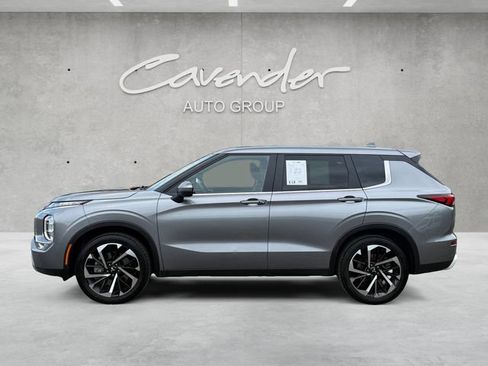 Used 2022 Mitsubishi Outlander SE FWD image 14
