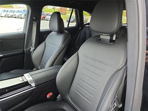 Certified 2026 Mercedes-Benz GLC 300 4MATIC image 24