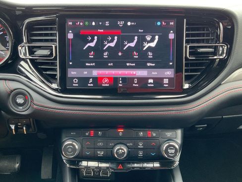 Used 2024 Dodge Durango GT image 36