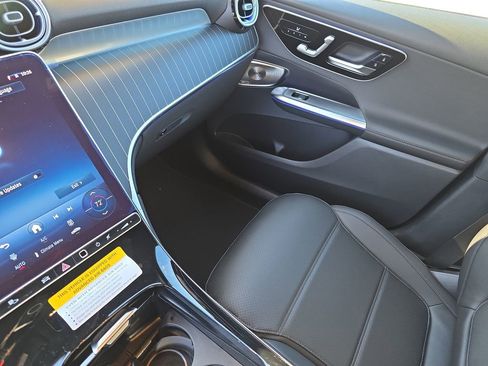 New 2026 Mercedes-Benz GLC 300 300 image 18