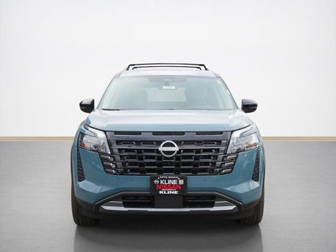 New 2026 Nissan Pathfinder Platinum image 4