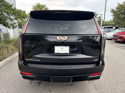 Used 2024 Cadillac Escalade Sport AWD/4WD image 7
