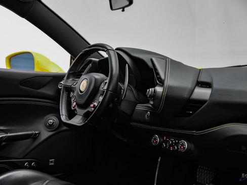 Used 2019 Ferrari 488 GTB RWD image 59