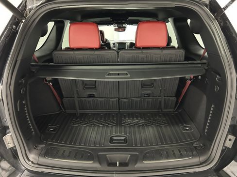 Used 2019 Dodge Durango SRT w/ Technology Group AWD/4WD image 39
