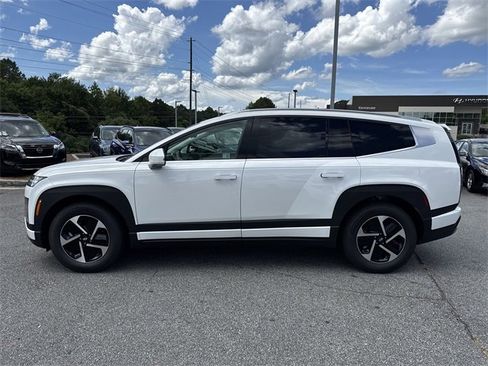 New 2026 Hyundai Ioniq 9 SE image 4