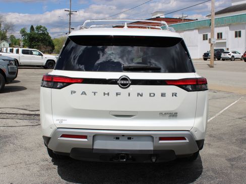 Certified 2023 Nissan Pathfinder Platinum AWD/4WD image 4