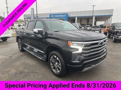 New 2026 Chevrolet Silverado 1500 High Country w/ LPO, Dark Essentials Package