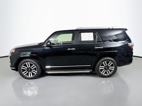 Used 2022 Toyota 4Runner Limited AWD/4WD image 9