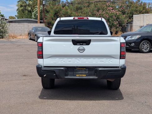 Used 2022 Nissan Frontier S RWD image 4