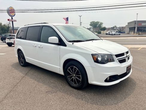 Used 2018 Dodge Grand Caravan GT FWD image 8