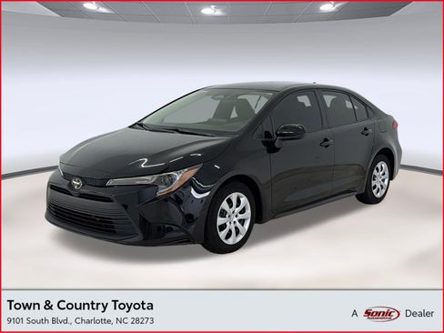 Used 2024 Toyota Corolla LE FWD image 1